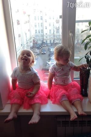 Звезда шоу «Танцы со звездами» показал подросших дочерей-близнецов