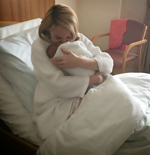 Дарья Пынзарь делится первыми снимками новорожденного сына