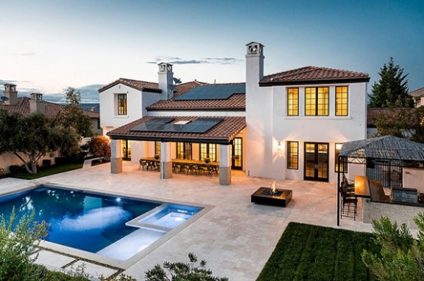 Кайли Дженнер продает свой дом за четыре миллиона долларов