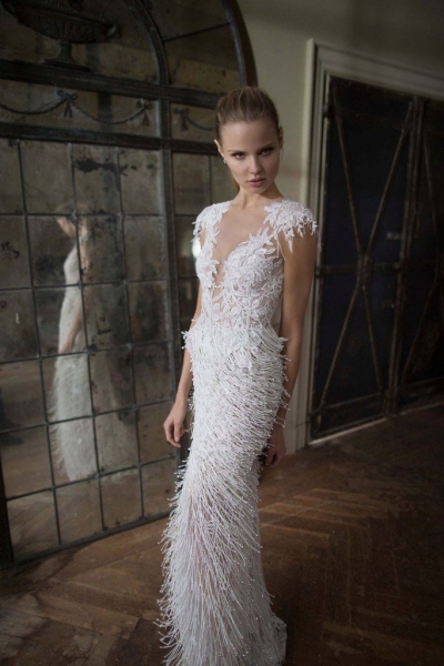 Магдалена Фраковяк представила роскошную коллекцию свадебных платьев