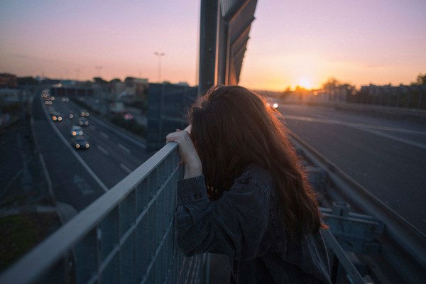 Уйти, не попрощавшись: две исповеди о подростковых самоубийствах