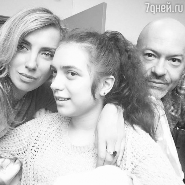 Светлана Бондарчук перестала скрывать дочь