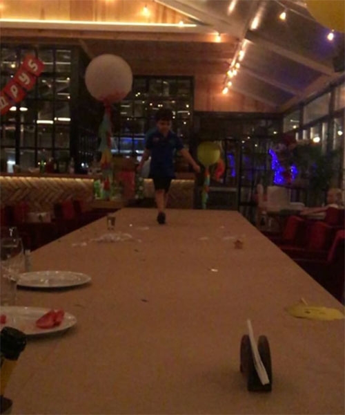 Сын Стоцкой похулиганил в ресторане на дне рождения