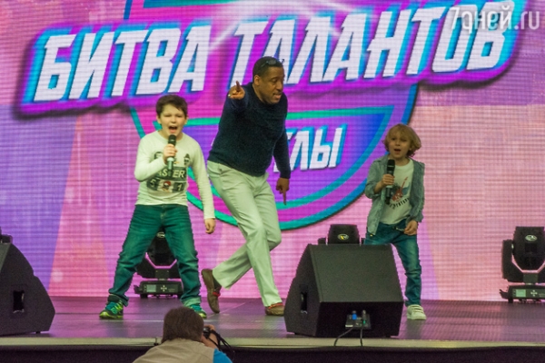 ВИДЕО: Педагог Beyonce открыл шоу «Битва талантов» в Москве