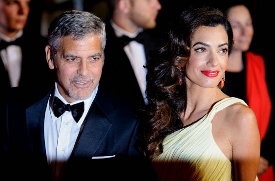 Джордж и Амаль Клуни выбрали крестных для будущих двойняшек