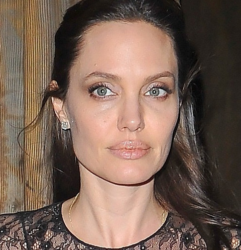 Исхудавшая Анджелина Джоли отметила праздник с особенным человеком