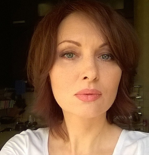 Елена Ксенофонтова продолжает воевать с бывшим мужем за дочь