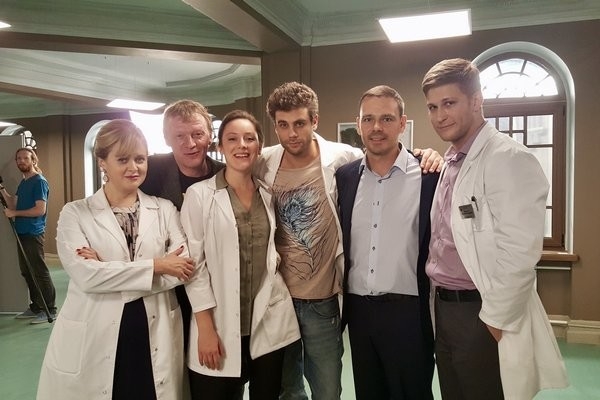 Звезда «Доктора Рихтера» Сергей Губанов: «Младшая рулит всеми в семье»