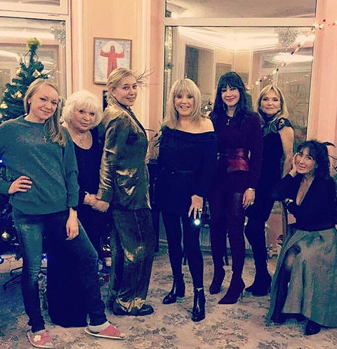 Алла Пугачева повеселилась на девичнике с Ариной Шараповой