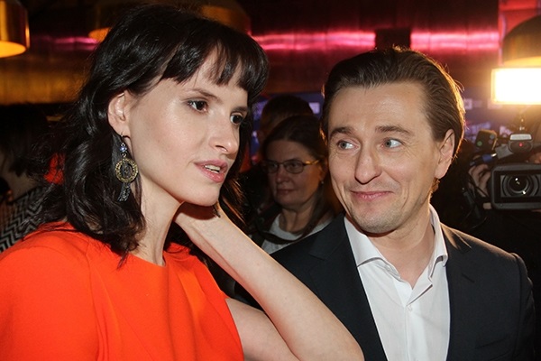 Сергей Безруков и Анна Матисон официально узаконили свои отношения
