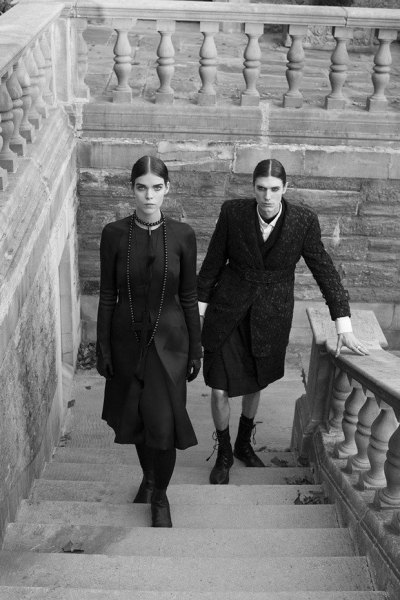 Жиневье ван Синус и Меган Коллисон в готическом фотосете для A Magazine