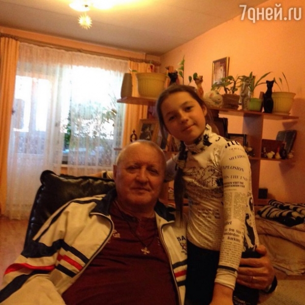 Анастасия Волочкова отправила дочь к отцу