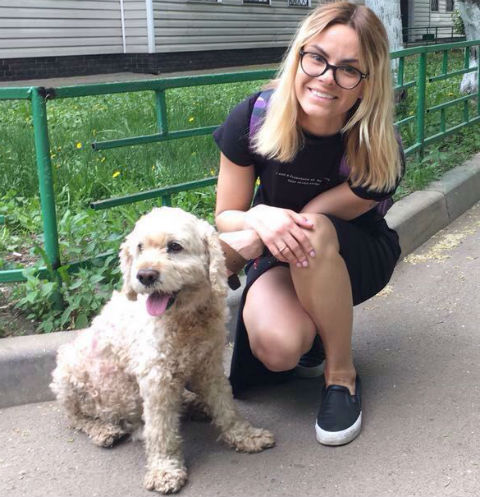 Дарья Беженар подобрала собаку с улицы 