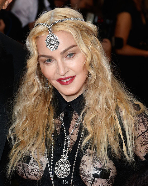 Мадонна на Met Gala обнажила грудь и ягодицы
