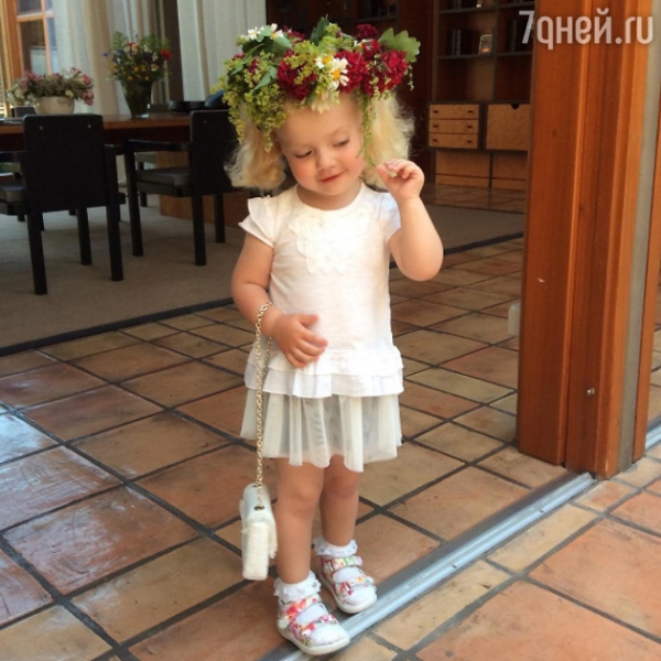 Снимок дочери Аллы Пугачевой и Максима Галкина взорвал Интернет