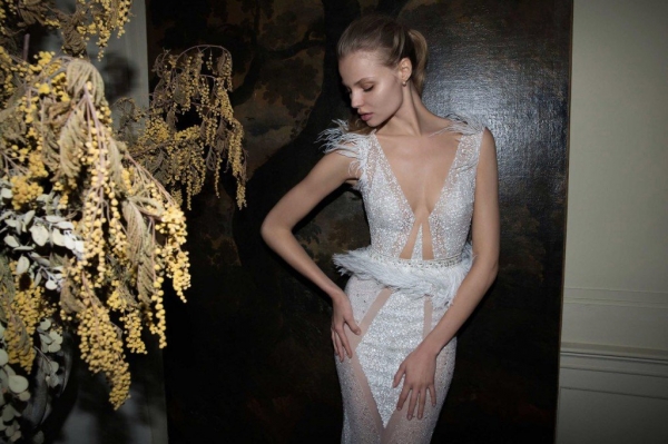 Магдалена Фраковяк представила роскошную коллекцию свадебных платьев