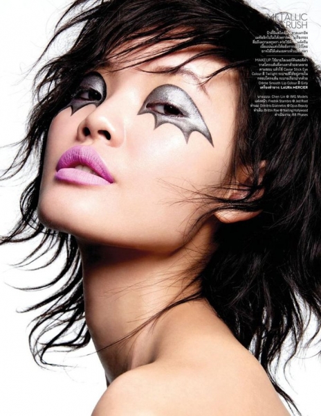 Чень Линь экспериментирует с макияжем на страницах Vogue
