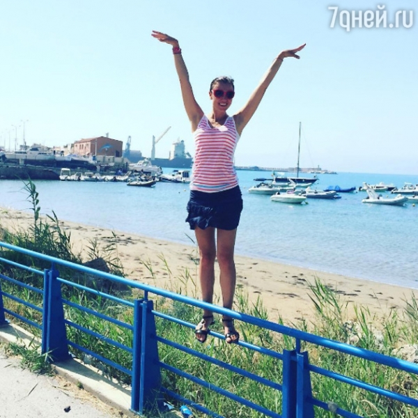 42-летняя Ксения Алферова продемонстрировала фигуру