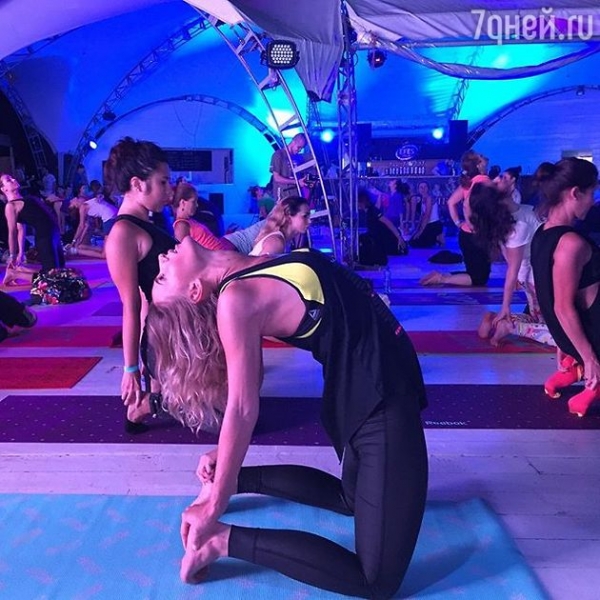 Юлия Ковальчук открыла для себя йогу