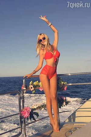 Виктория Лопырева отпраздновала день рождения на яхте