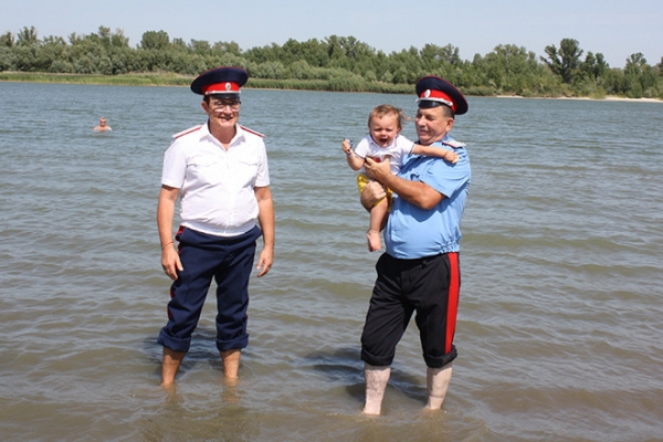Дмитрий Дибров окрестил младшего сына в Дону