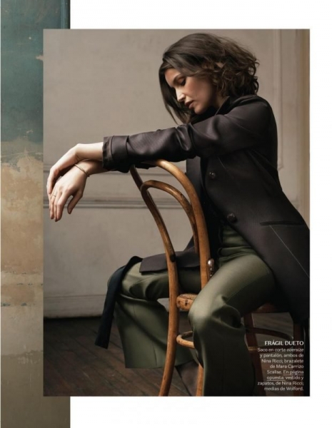 Летиция Каста в соблазнительной фотосессии для Vogue