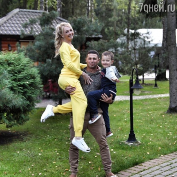 Звезда «Дома-2» Дарья Пынзарь отдала 5-летнего сына в школу