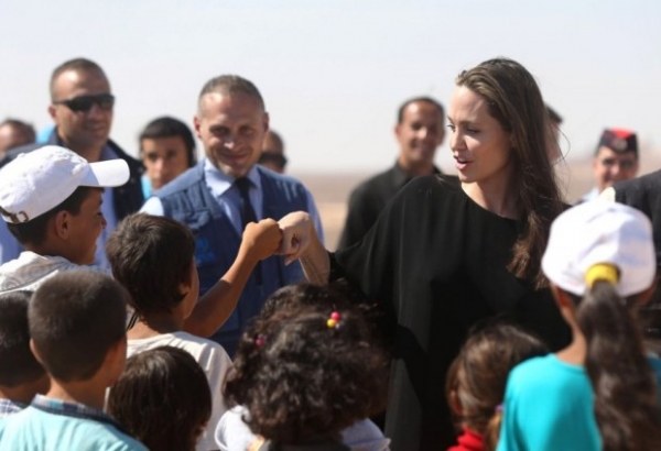 Анджелина Джоли посетила лагерь сирийских беженцев