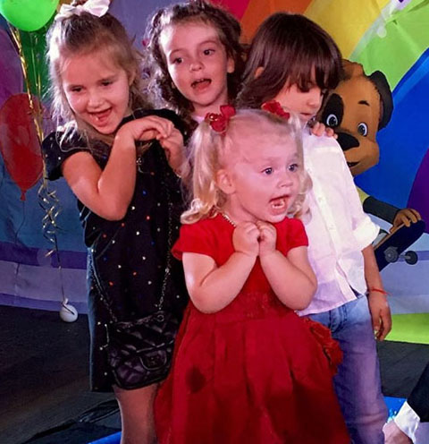 Опубликованы первые снимки с праздника детей Аллы Пугачевой