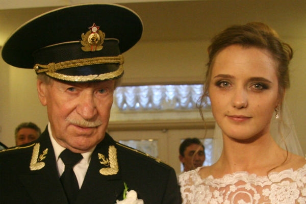 Юрий Лоза мучается из-за Ивана Краско и его молодой жены 