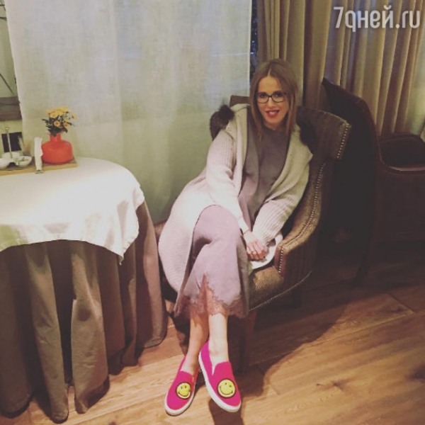 Не влезает в одежду: Ксения Собчак пожаловалась на фигуру и села на жесткую диету