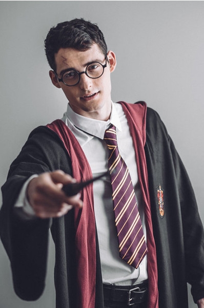 Сеть взорвали снимки повзрослевшего Гарри Поттера