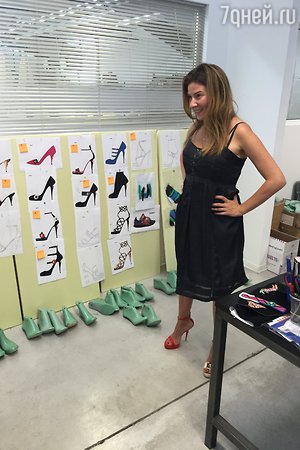 Жанна Бадоева запускает обувной бренд