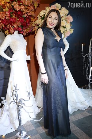 Наталья Бочкарева выбрала подвенечное платье