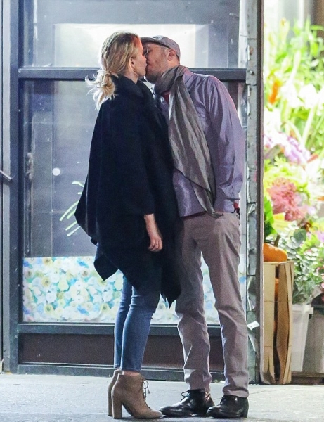 Дженнифер Лоуренс и Даррена Аронофски застали за поцелуями в Нью-Йорке