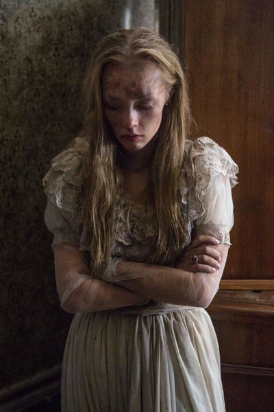 Звезда фильма «Невеста» Виктория Агалакова: «Когда я лежала в гробу, меня обворачивали пищевой пленкой»