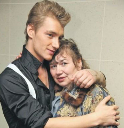 Мама Алексея Воробьева боится за его жизнь после измены