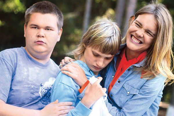 Как Водянова меняет жизни людей: истории спасения девочки с синдромом Дауна и мальчика с аутизмом