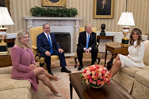 Мелания Трамп впервые официально посетила Белый дом