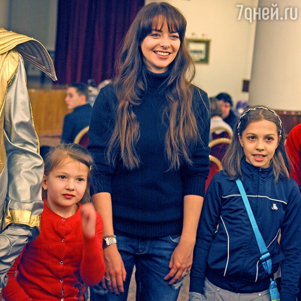 Марина Александрова отправила детей в лагерь
