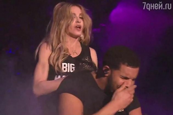 Скандал! Рэпера Дрэйка чуть не стошнило от поцелуя Мадонны