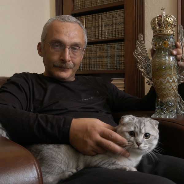 Котики правят миром: как живут любимцы Ковальчук, Варум и Друзя