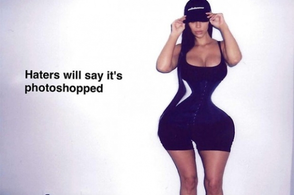 Ким Кардашьян высмеяла хейтеров, упрекающих ее в использовании фотошопа