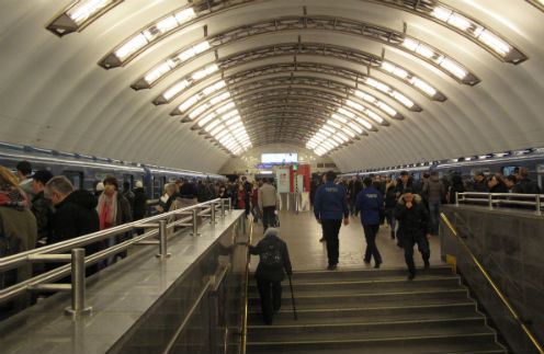 В метро Санкт-Петербурга произошли взрывы