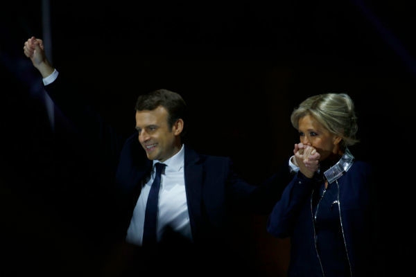 Семья нового президента Франции: мезальянс, тайная любовь и семеро внуков