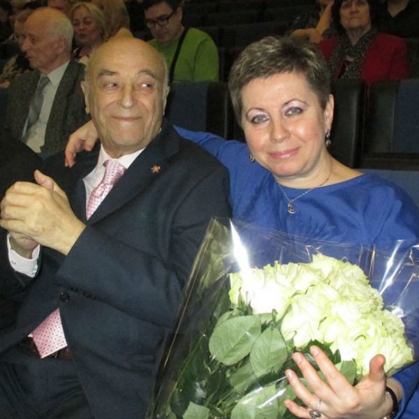 Жена госпитализированного Владимира Этуша обвинила клинику в халатности