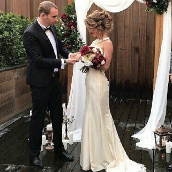 Скандальная звезда «Дома-2» Александра Гозиас вышла замуж