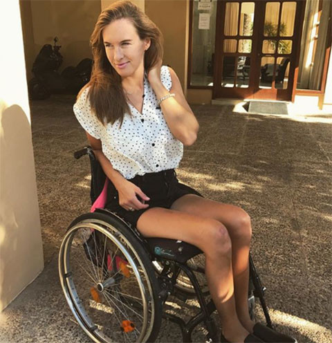 Broke the spine Maria Komissarova learning to walk again – Celebrity News