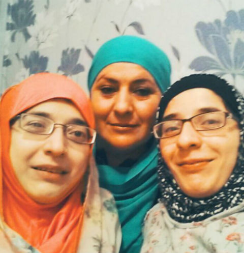 Мама Зиты и Гиты нуждается в помощи после смерти дочери