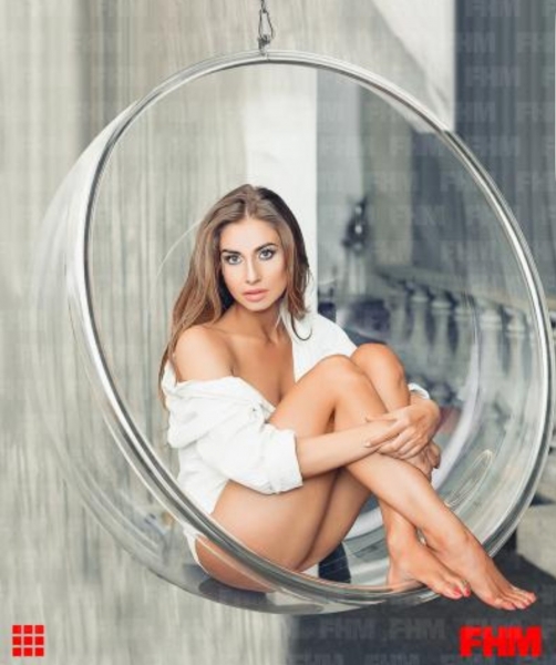 Модель Натали Соболева стала «девушкой месяца» журнала FHM